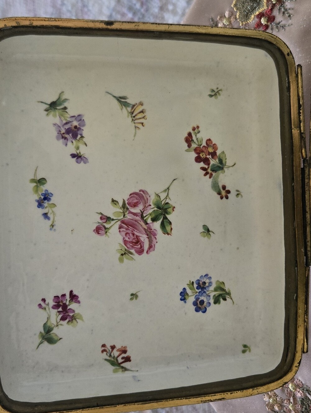 Antique 1880 PARIS Pair Of Porcelain Jewelry Boxes, Guitar/Mandolin - Picture 12 of 16
